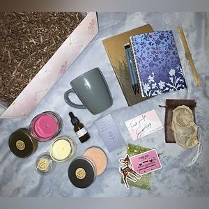 Organic Self Care Gift Box, Choose the Tea and Cup, Women’s VERY PINK gift box